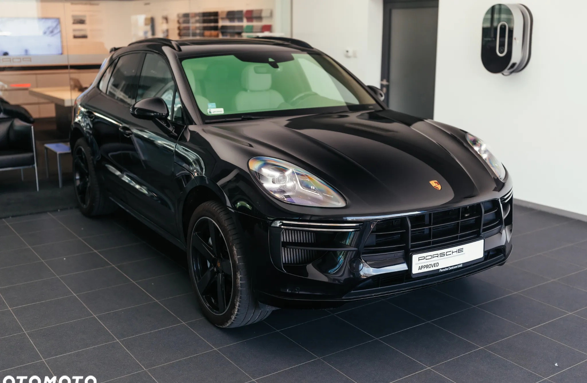 Porsche Macan cena 349900 przebieg: 46200, rok produkcji 2019 z Dąbie małe 562
